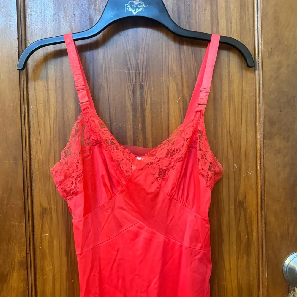Vintage Red Lace Full Slip Chamise w/ Chiffon and Lace Trim adj straps (M) - Picture 3 of 10
